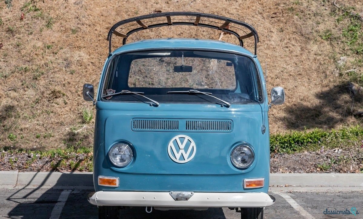 1968' Volkswagen Type 2 photo #3