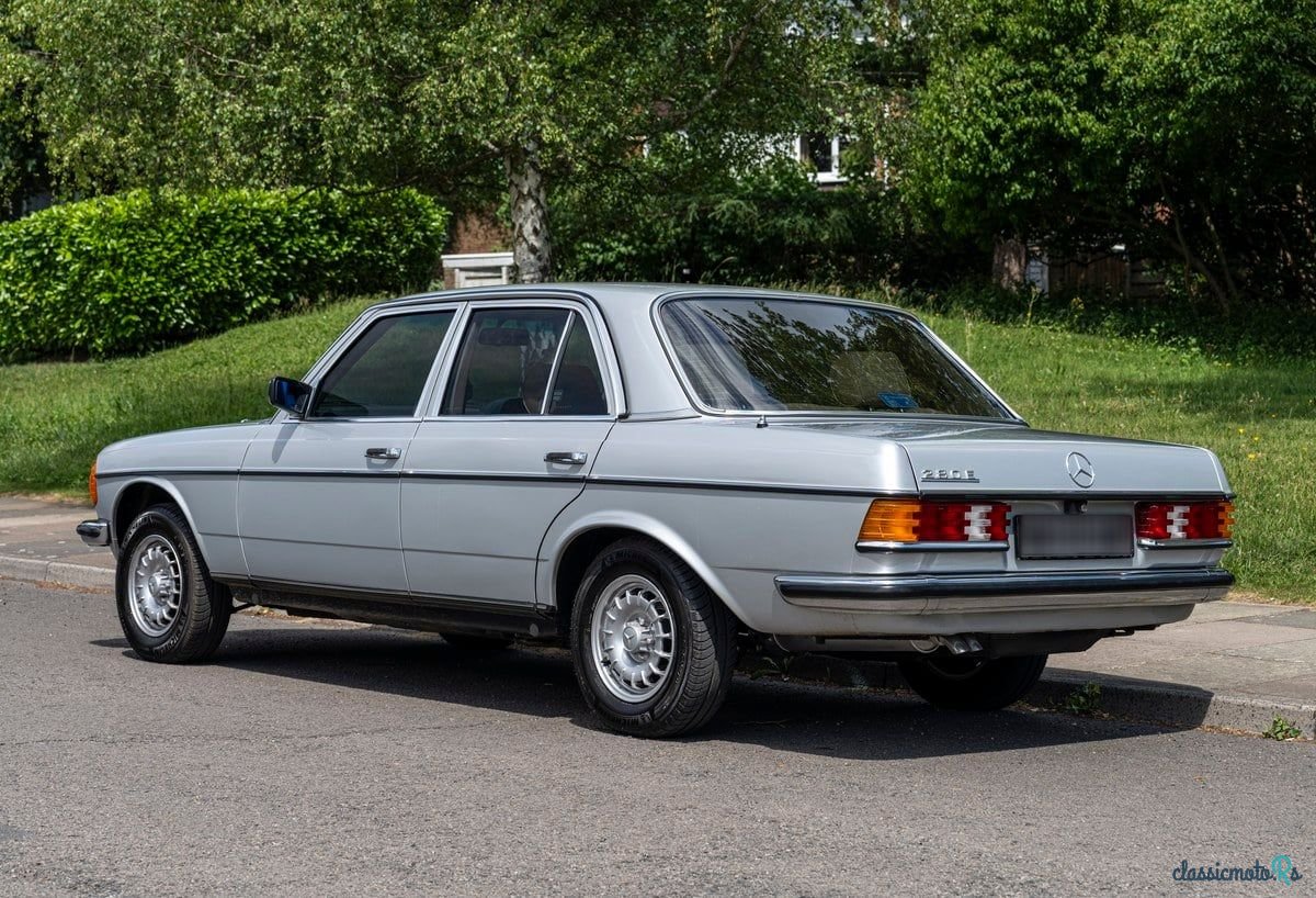 1981' Mercedes-Benz 280 photo #4