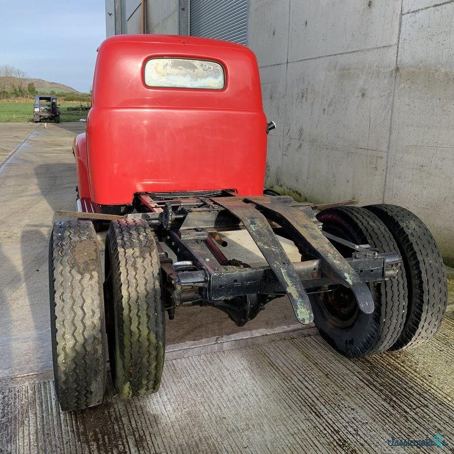1948' Ford Truck V8 - Truck photo #5