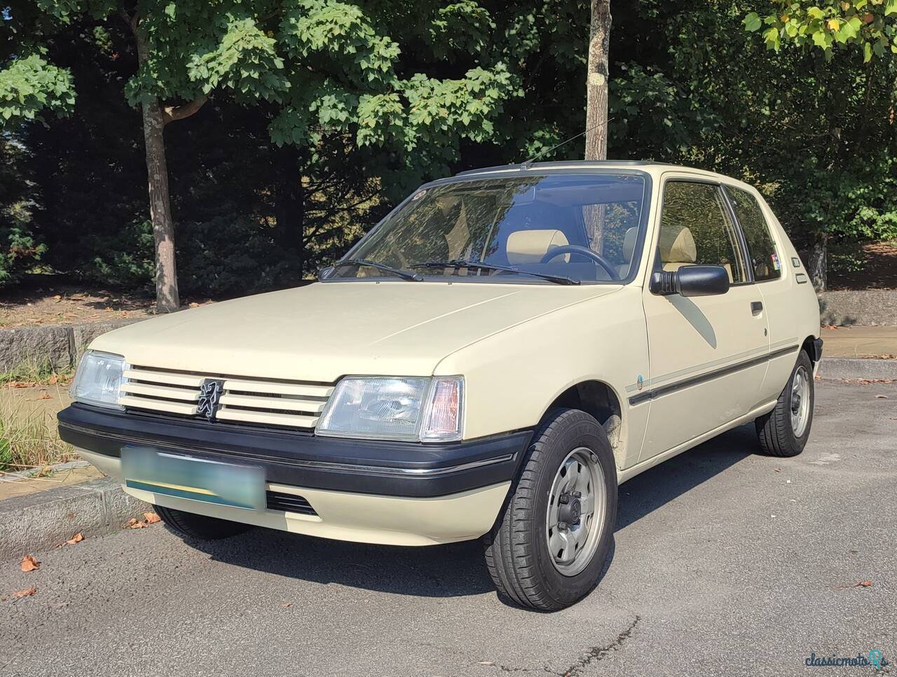 1992' Peugeot 205 XT Indiana photo #1