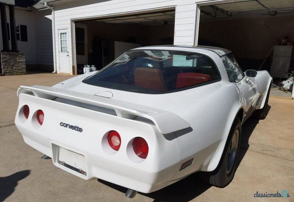 1980' Chevrolet Corvette photo #4