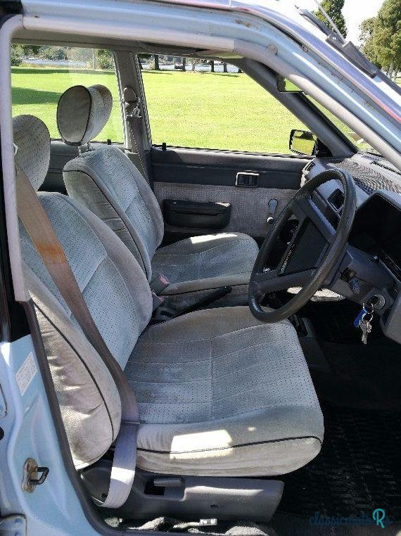 1984' Nissan Sunny photo #1