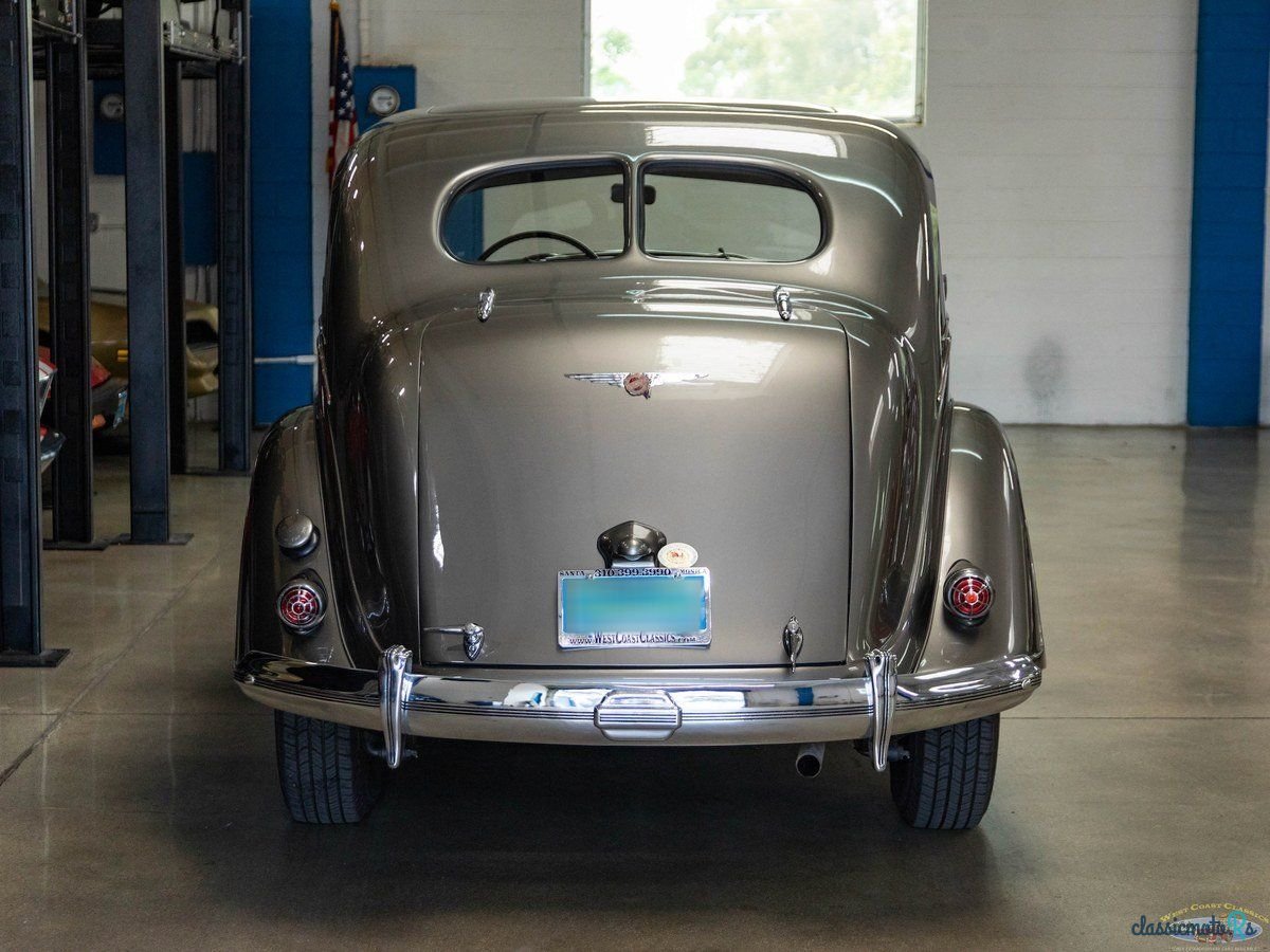 1936' Chrysler Airflow photo #6