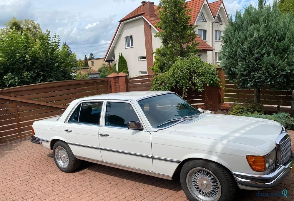 1976' Mercedes-Benz W111 photo #2