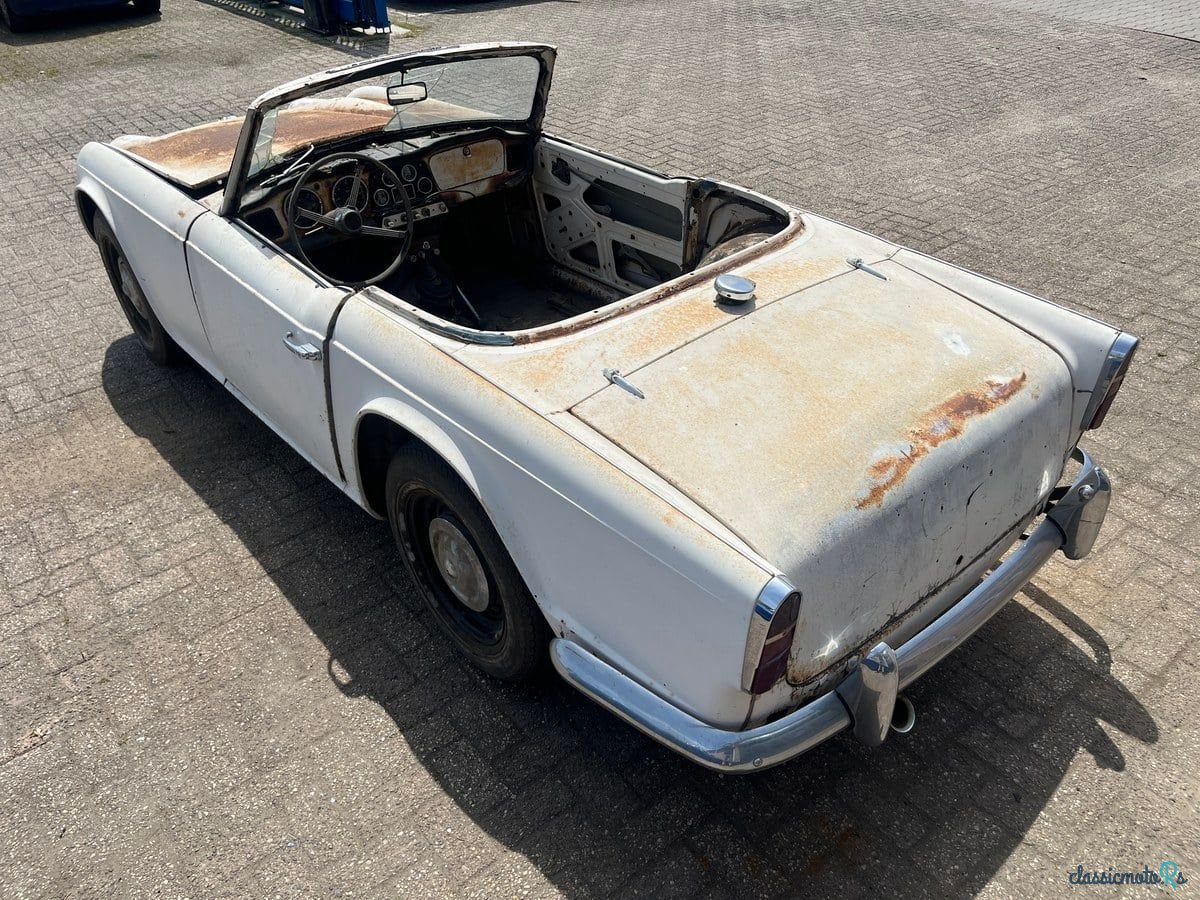 1963' Triumph TR4 photo #6