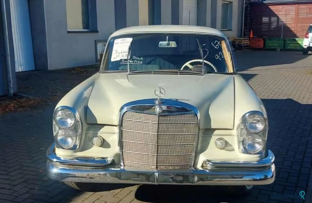 1963' Mercedes-Benz 220 W111 photo #2