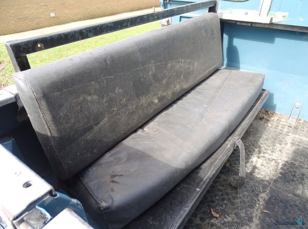 1971' Land Rover 88 photo #2