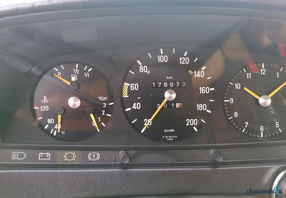 1980' Mercedes-Benz W123 photo #3