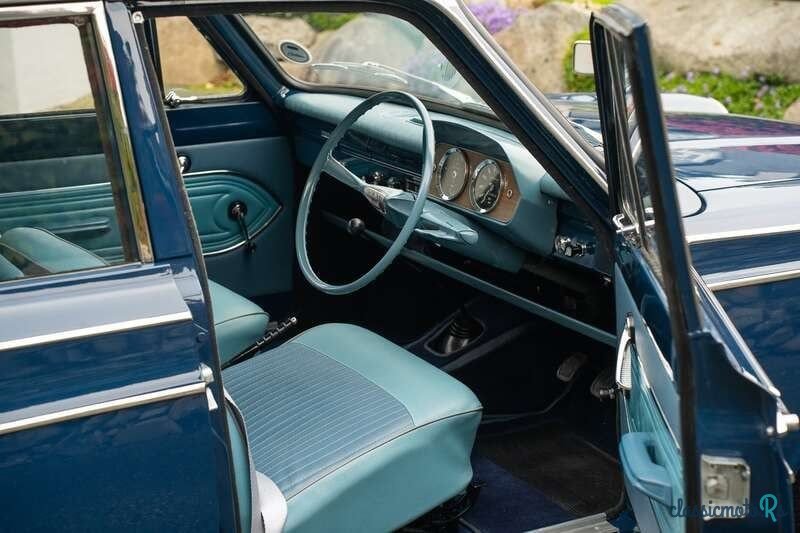 1964' Ford Cortina photo #3