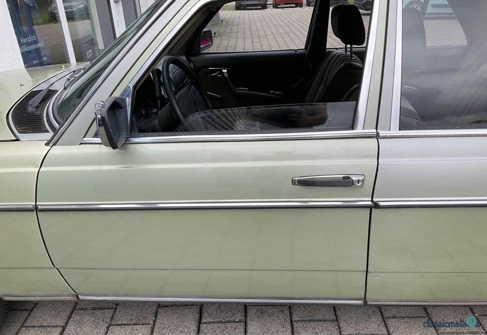 1976' Mercedes-Benz W123 photo #5