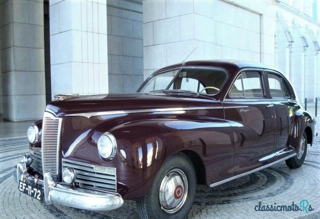 1945' Packard Clipper Special Eight (120) photo #1