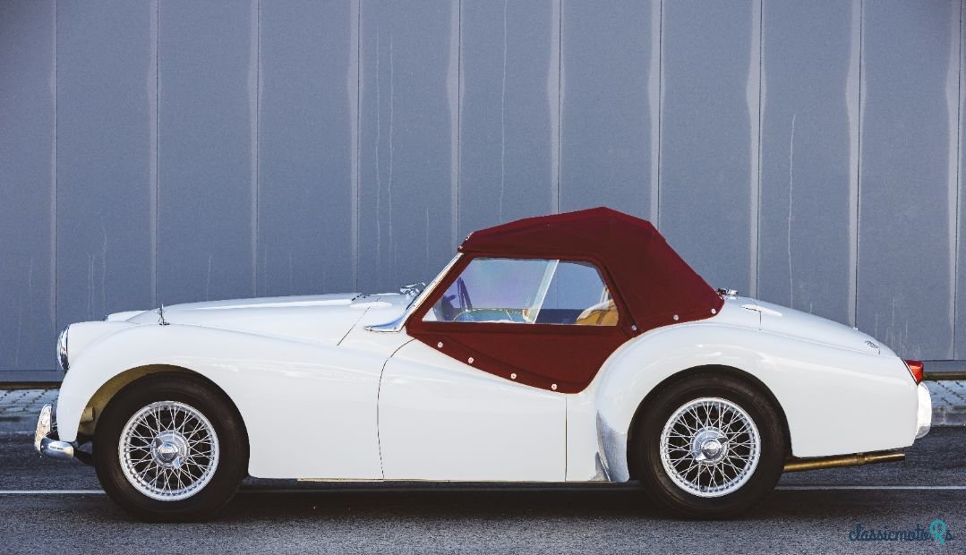 1954' Triumph TR2 photo #4