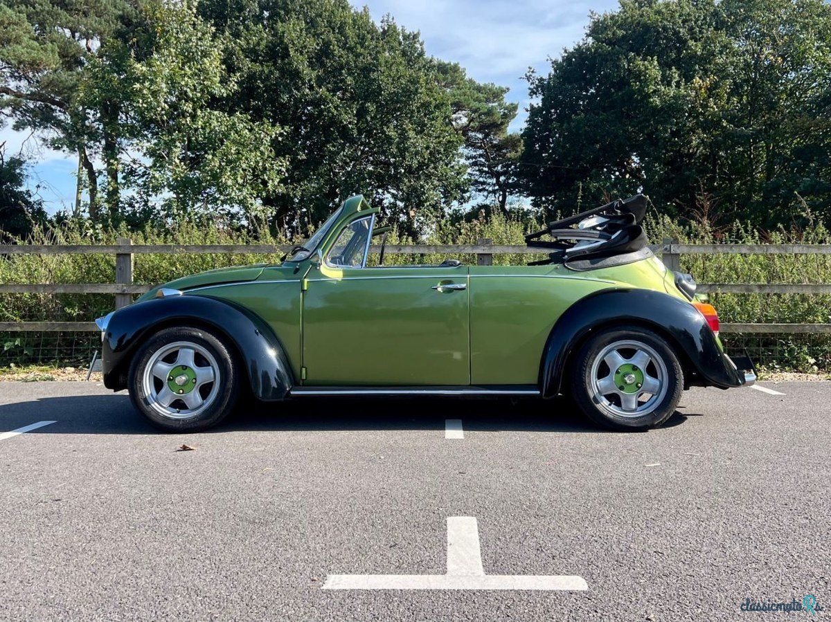 1974' Volkswagen Beetle photo #5