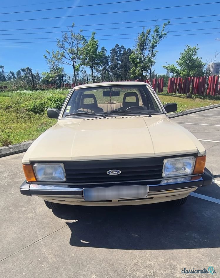 1982' Ford Cortina photo #2