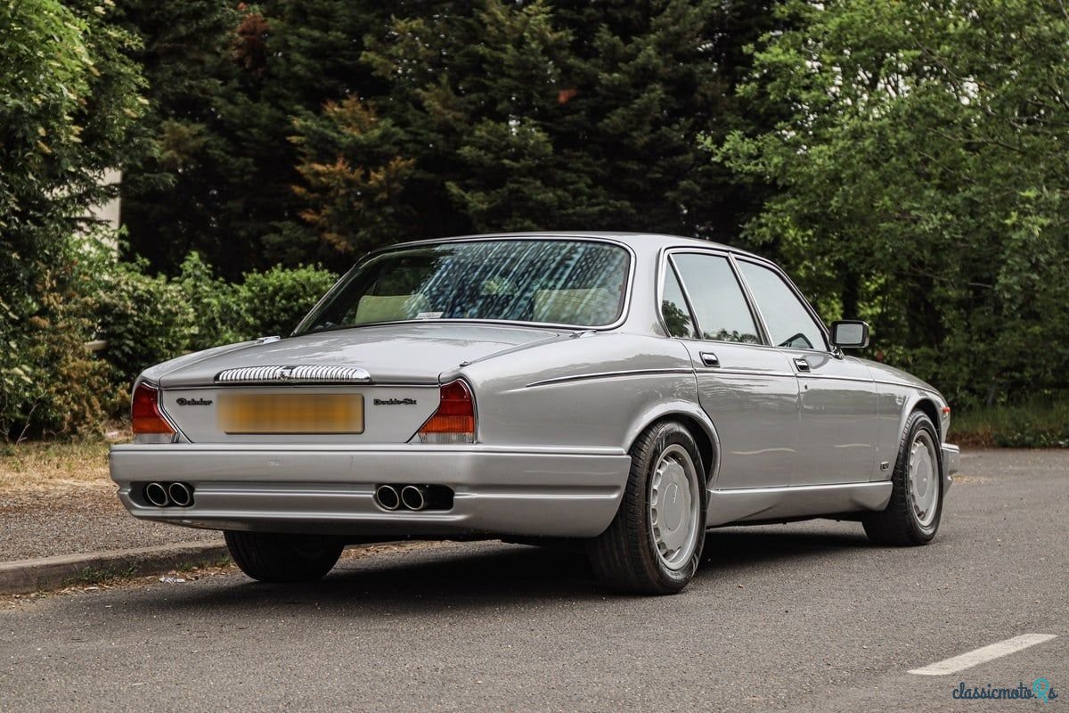 1984' Daimler Double Six photo #5