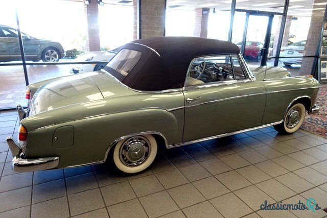 1958' Mercedes-Benz 220S photo #2