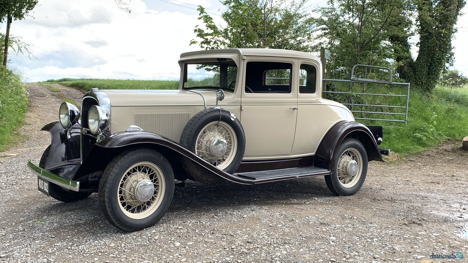 1931' Oldsmobile F-31 Deluxe Coupe photo #2