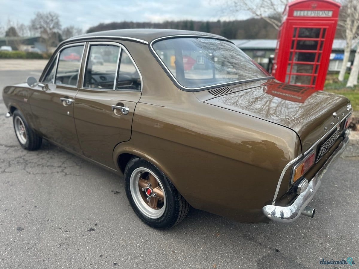 1973' Ford Escort photo #3