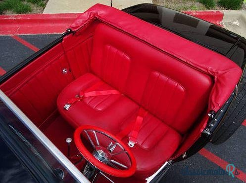 1932' Ford Roadster photo #2