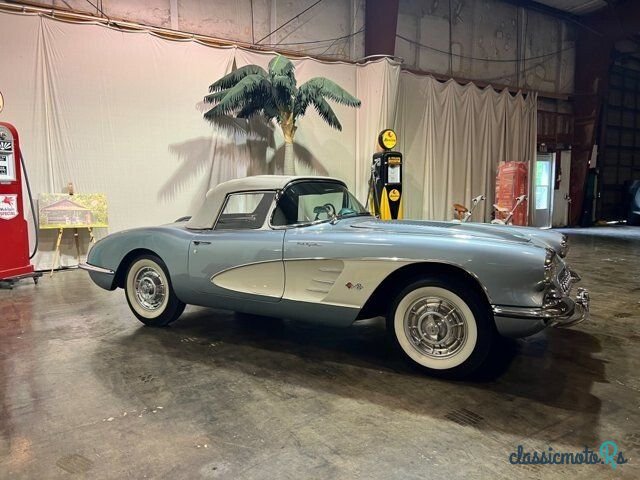 1958' Chevrolet Corvette photo #1