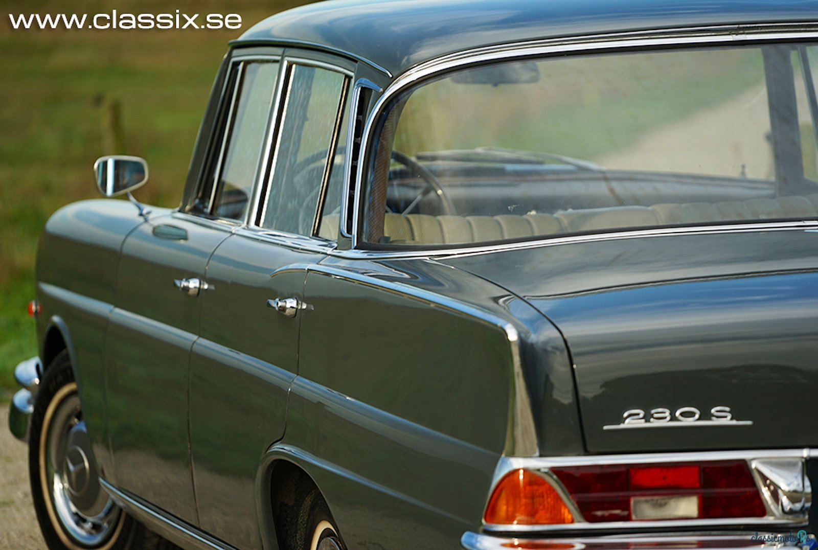 1966' Mercedes-Benz 230 photo #2