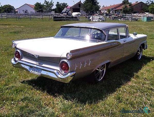 1959' Ford Fairlane photo #3