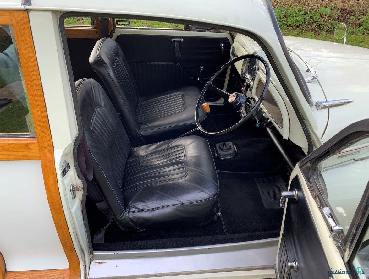 1970' Morris Traveller photo #4