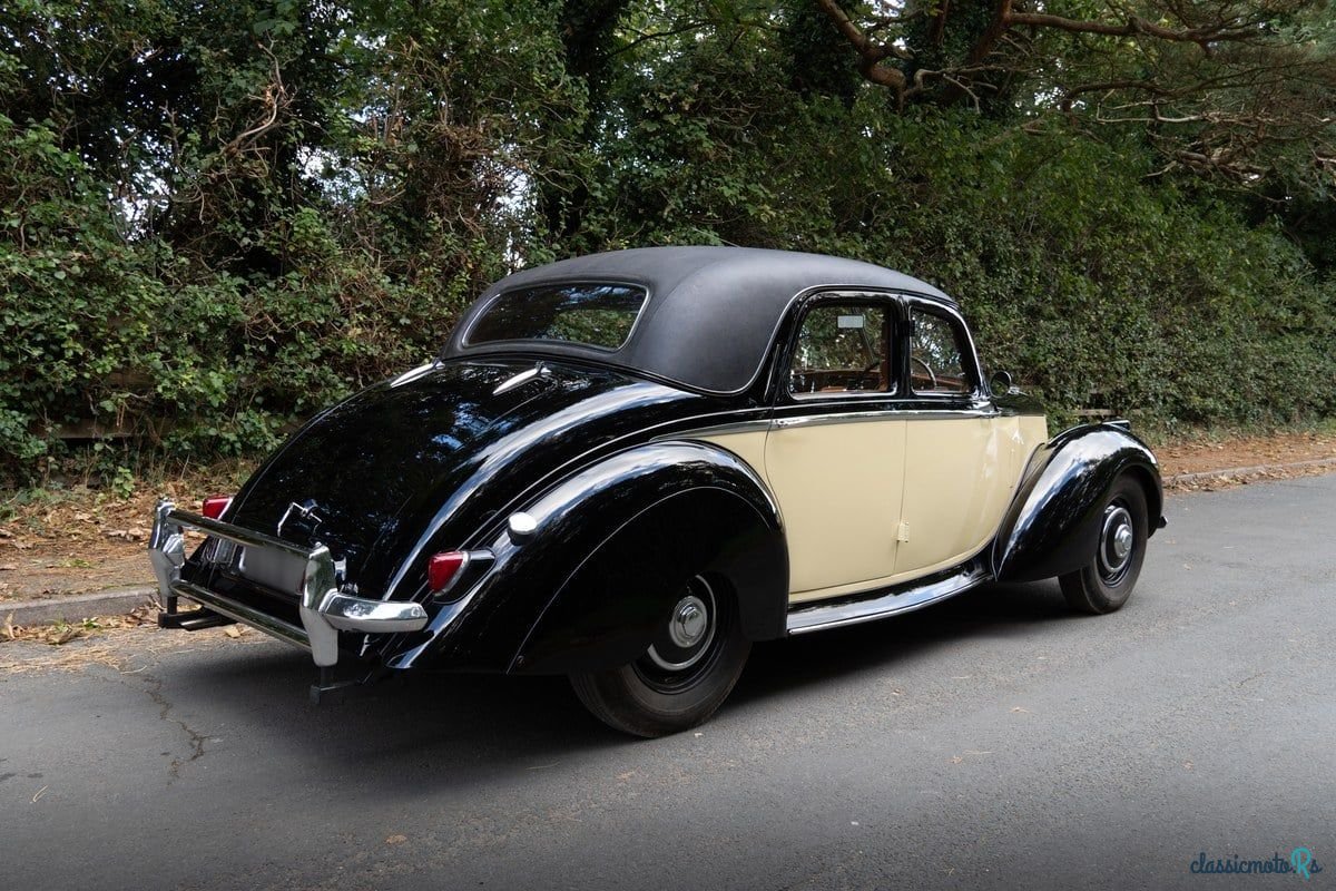 1954' Riley Rme photo #5