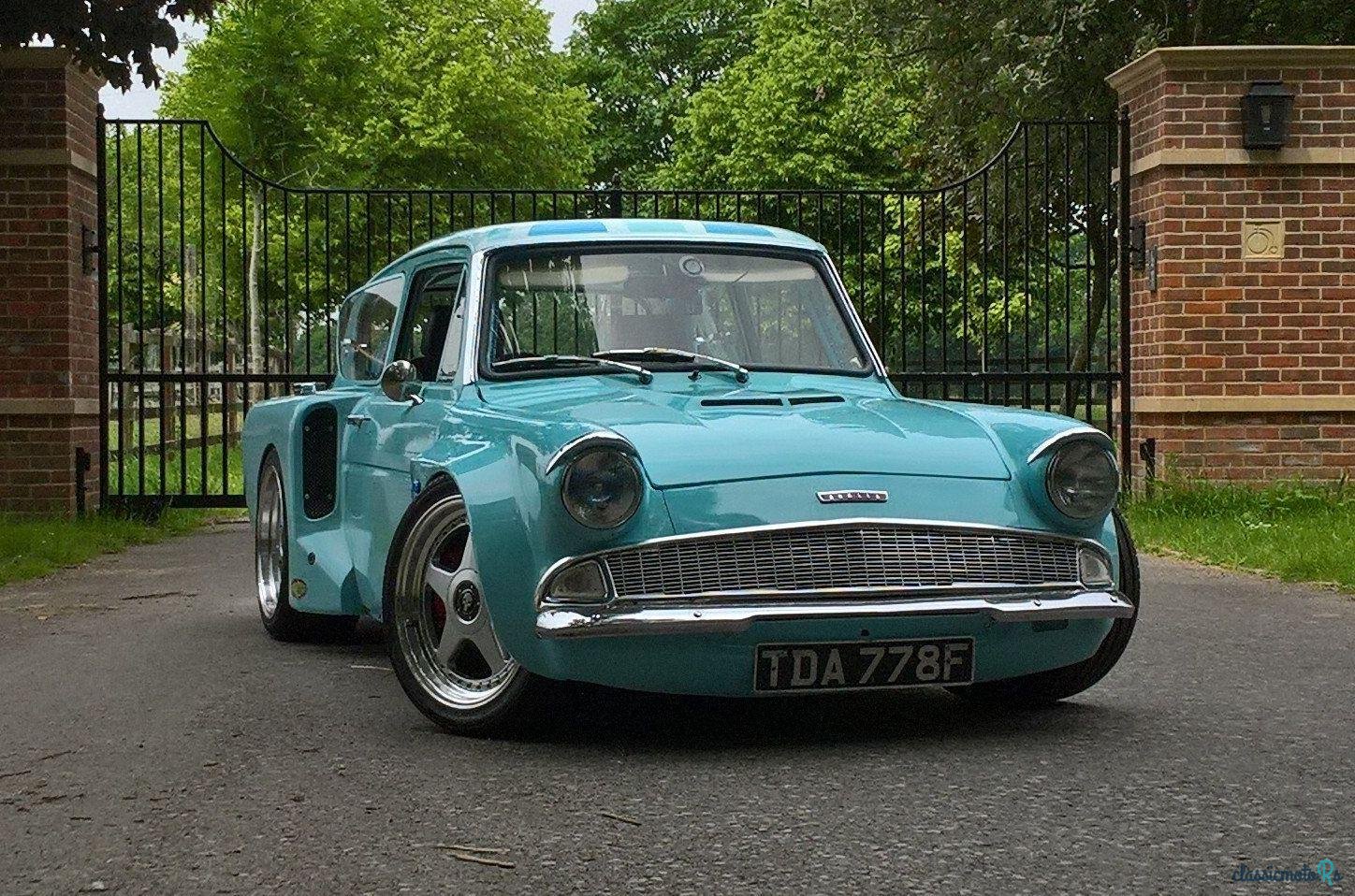 1968' Ford Anglia 105E V8 photo #3