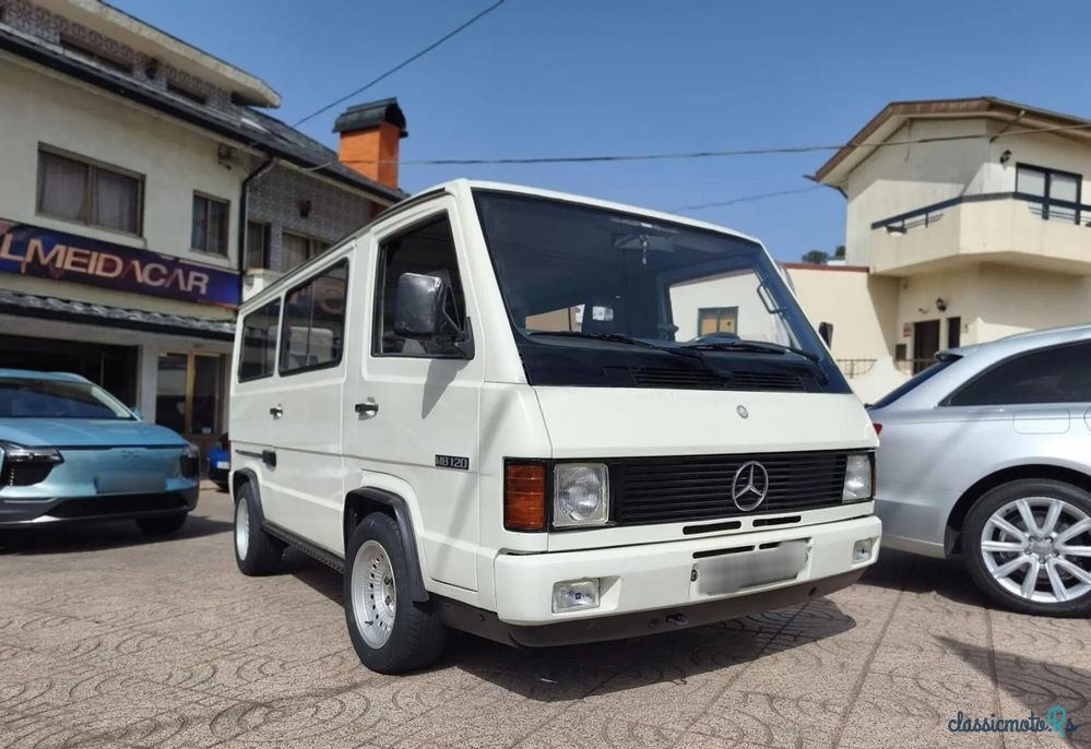 1988' Mercedes-Benz Mb180 photo #4