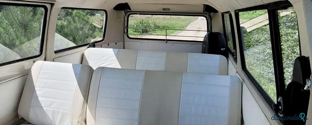 1976' Volkswagen Transporter photo #3
