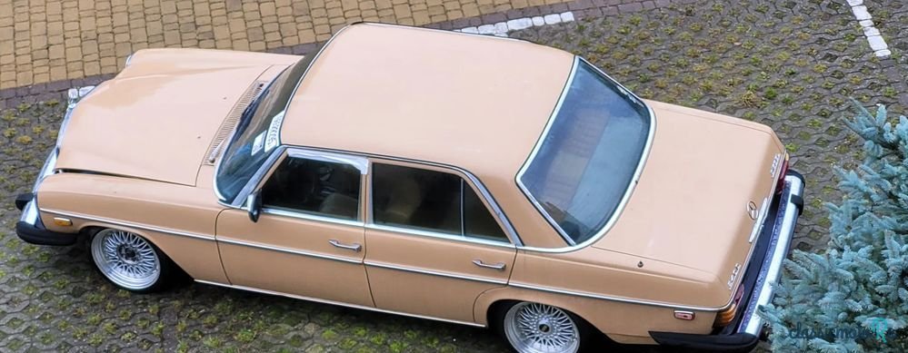 1976' Mercedes-Benz W115 240D photo #2