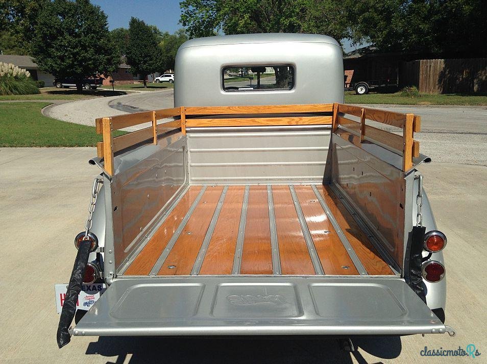 1946' Ford Pickup photo #2