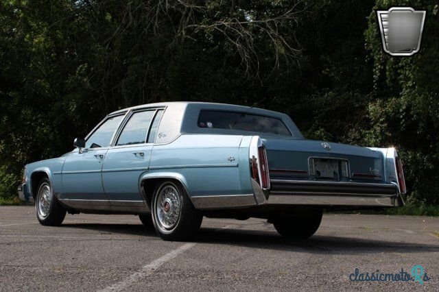 1987' Cadillac Brougham photo #3