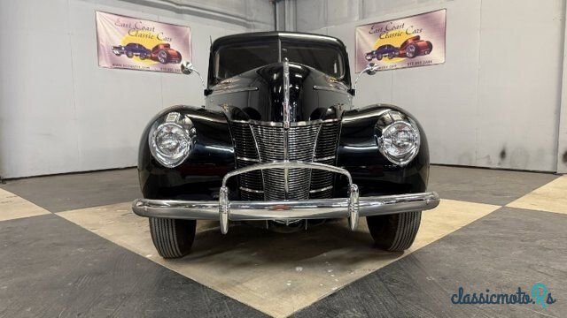 1940' Ford Deluxe photo #4
