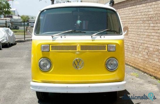 1974' Volkswagen Kombi photo #6