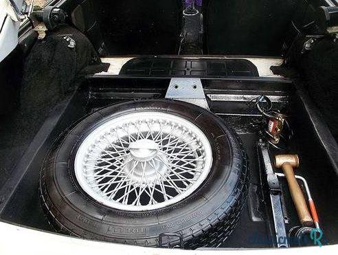 1968' MG MGC C Gt photo #2