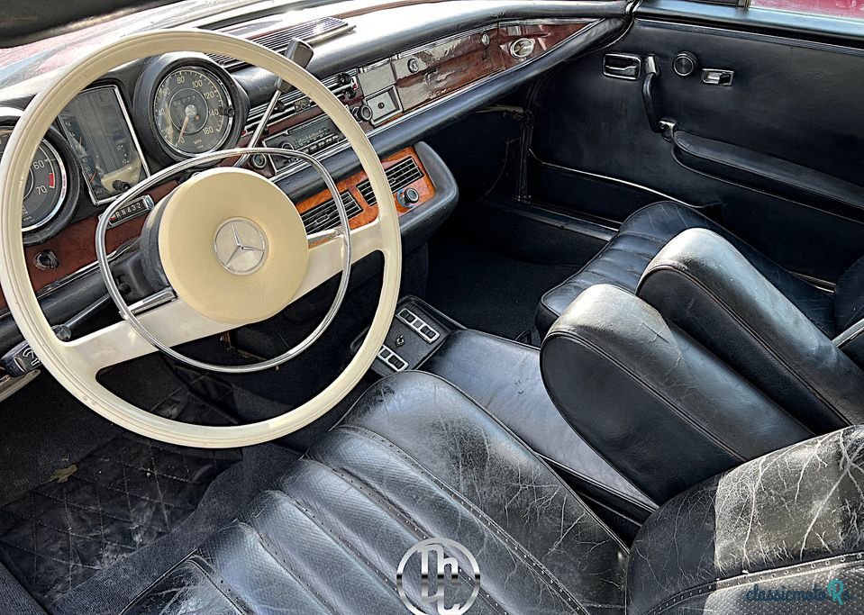 1970' Mercedes-Benz 280SE photo #5