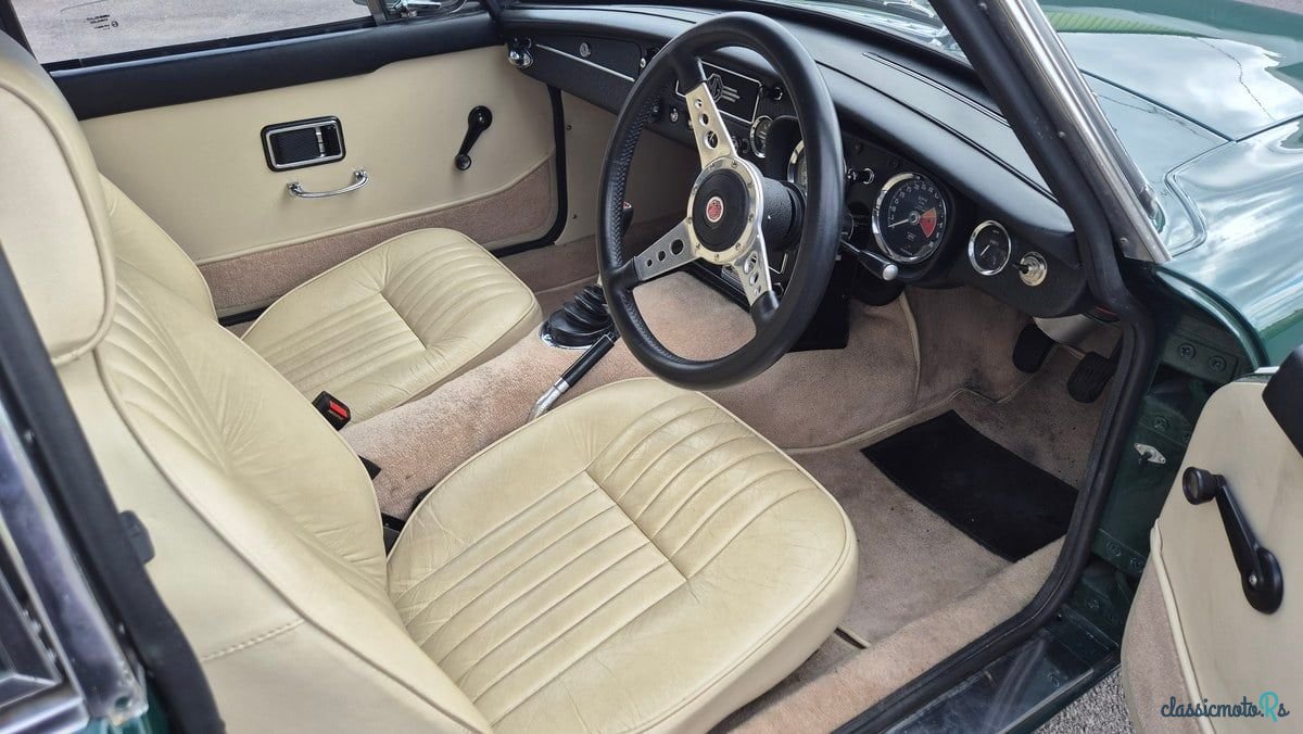 1967' MG MGC photo #2