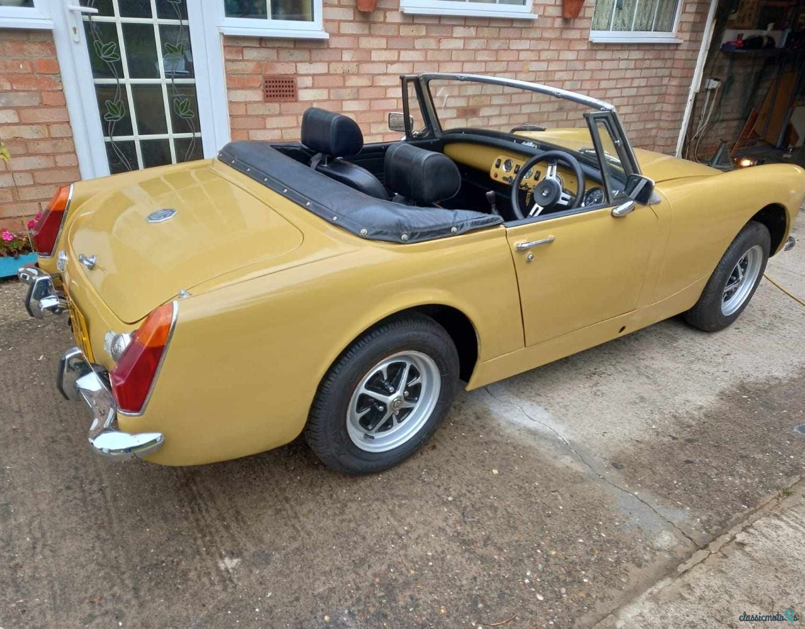 1973' MG Midget photo #2