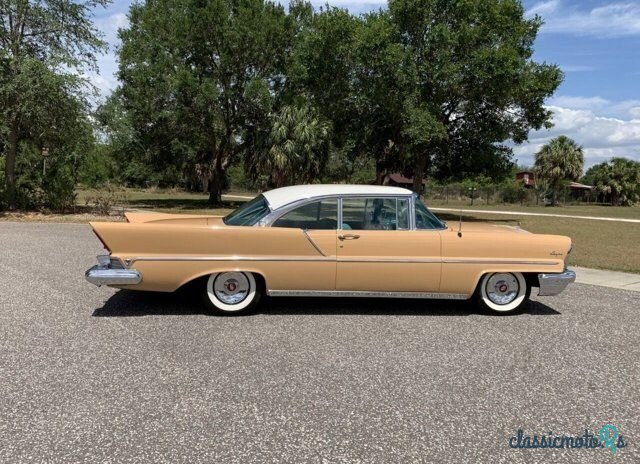 1957' Lincoln Capri photo #5