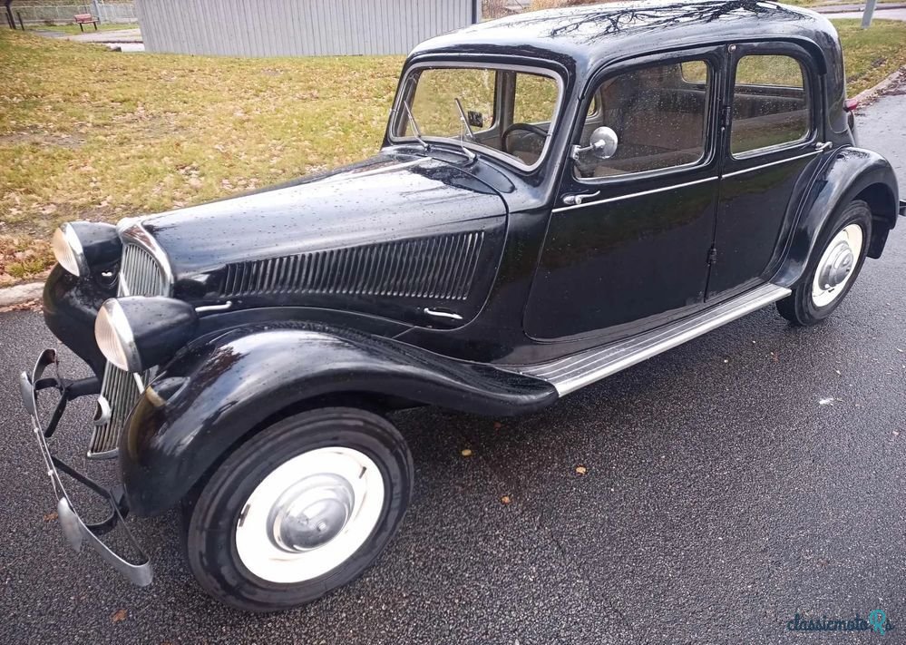 1954' Citroen Berline photo #3