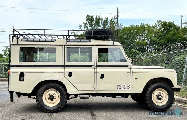 1979' Land Rover Series III photo #2