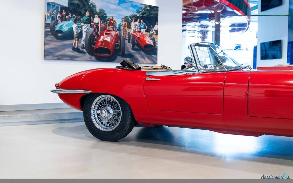 1968' Jaguar E-Type photo #4