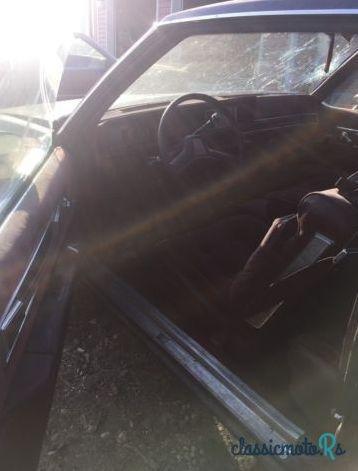 1984' Oldsmobile Cutlass Brougham photo #3