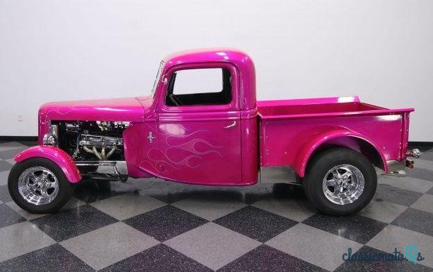 1937' Ford Pickup photo #2