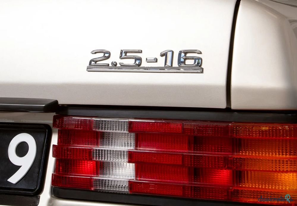 1990' Mercedes-Benz 190 photo #6