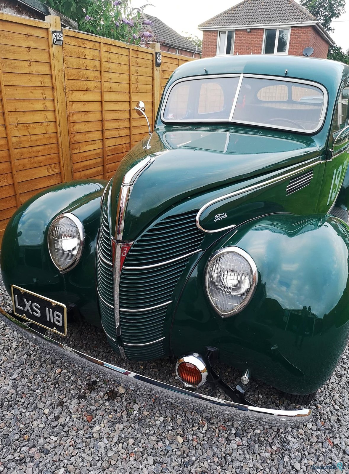 1939' Ford Standard 2 Door Sedan photo #1