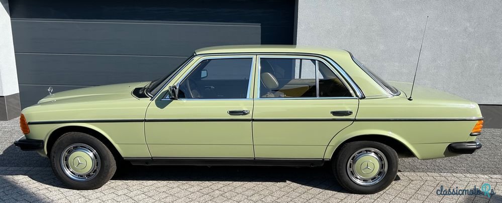 1978' Mercedes-Benz W123 photo #5