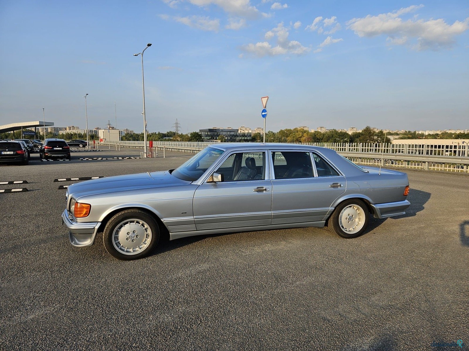 1983' Mercedes-Benz 500SEL photo #1